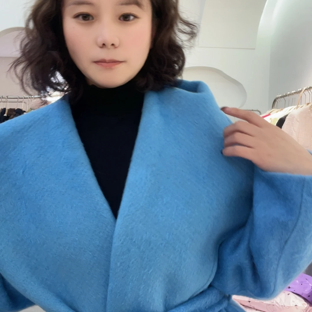 用***0365蓝色连帽大衣1111