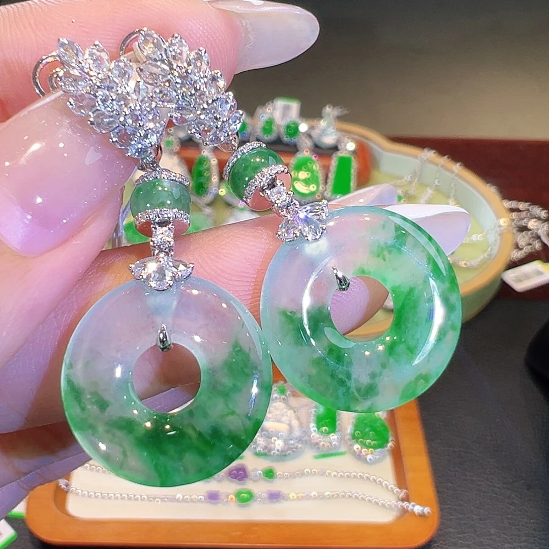 翡翠18K金镶嵌耳环翡翠