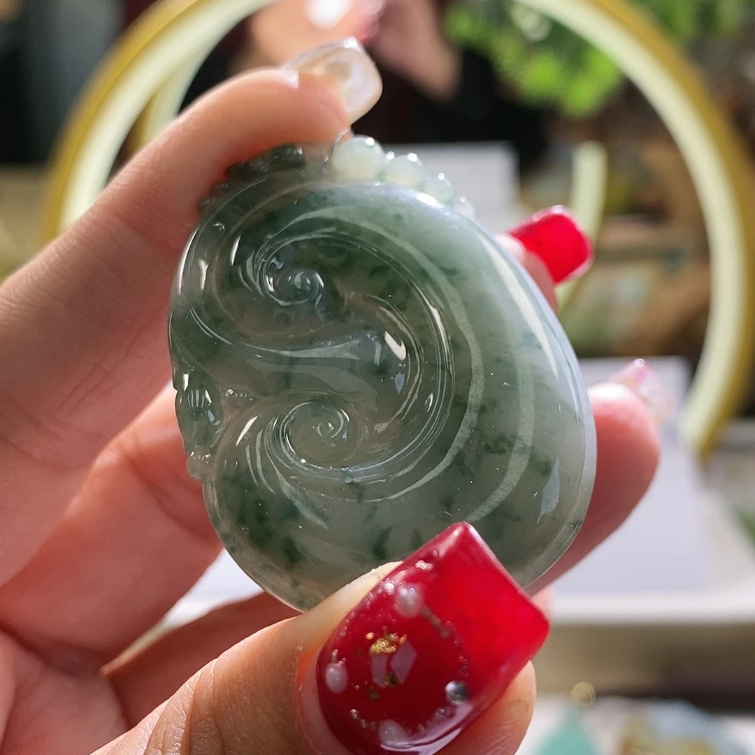 【闪购商品】翡翠颈饰未镶嵌如意