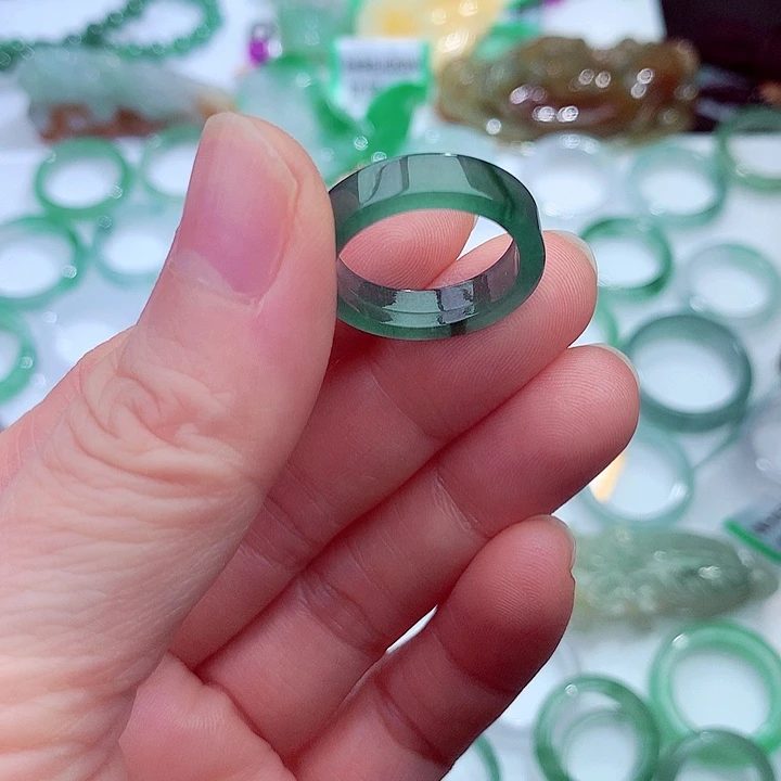 翡翠未镶嵌戒指天然翡翠