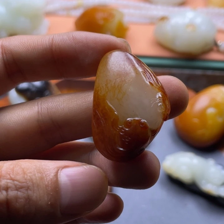 霸***奔未镶嵌和田玉挂件