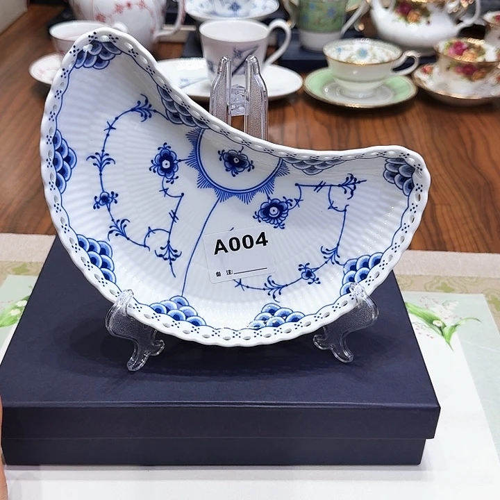 瓷片杯子杯子杯子杯子水杯杯子