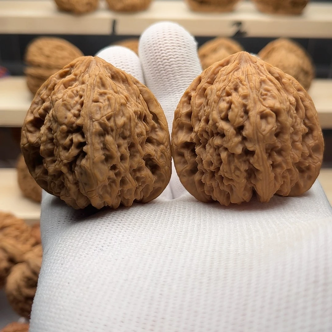 桃核吊坠小**?43南将石，