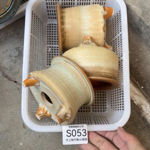 紫砂花盆微瑕053口径7厘米左右