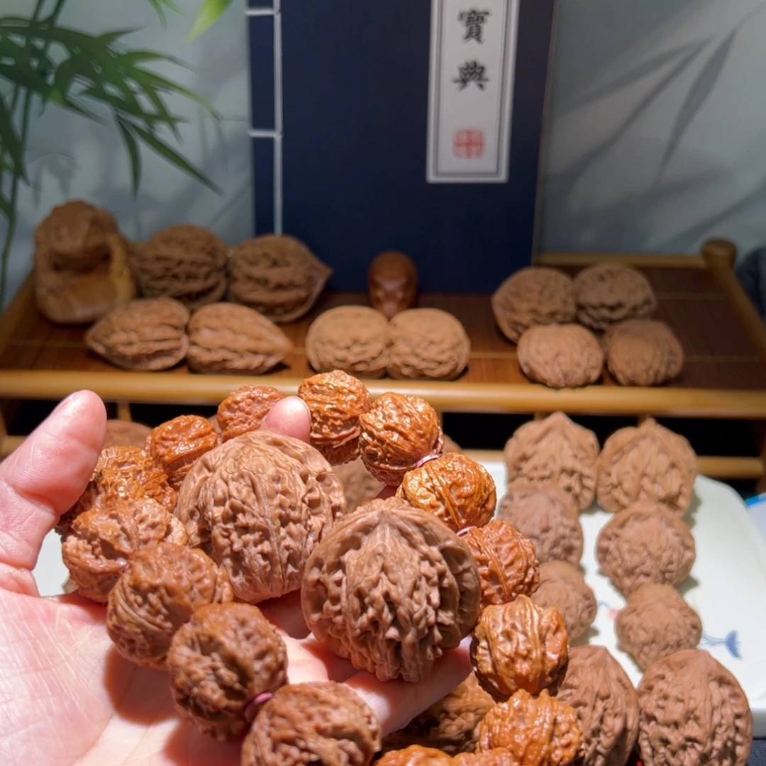 枯***…文玩核桃把件气壮山河陪嫁灯笼手持