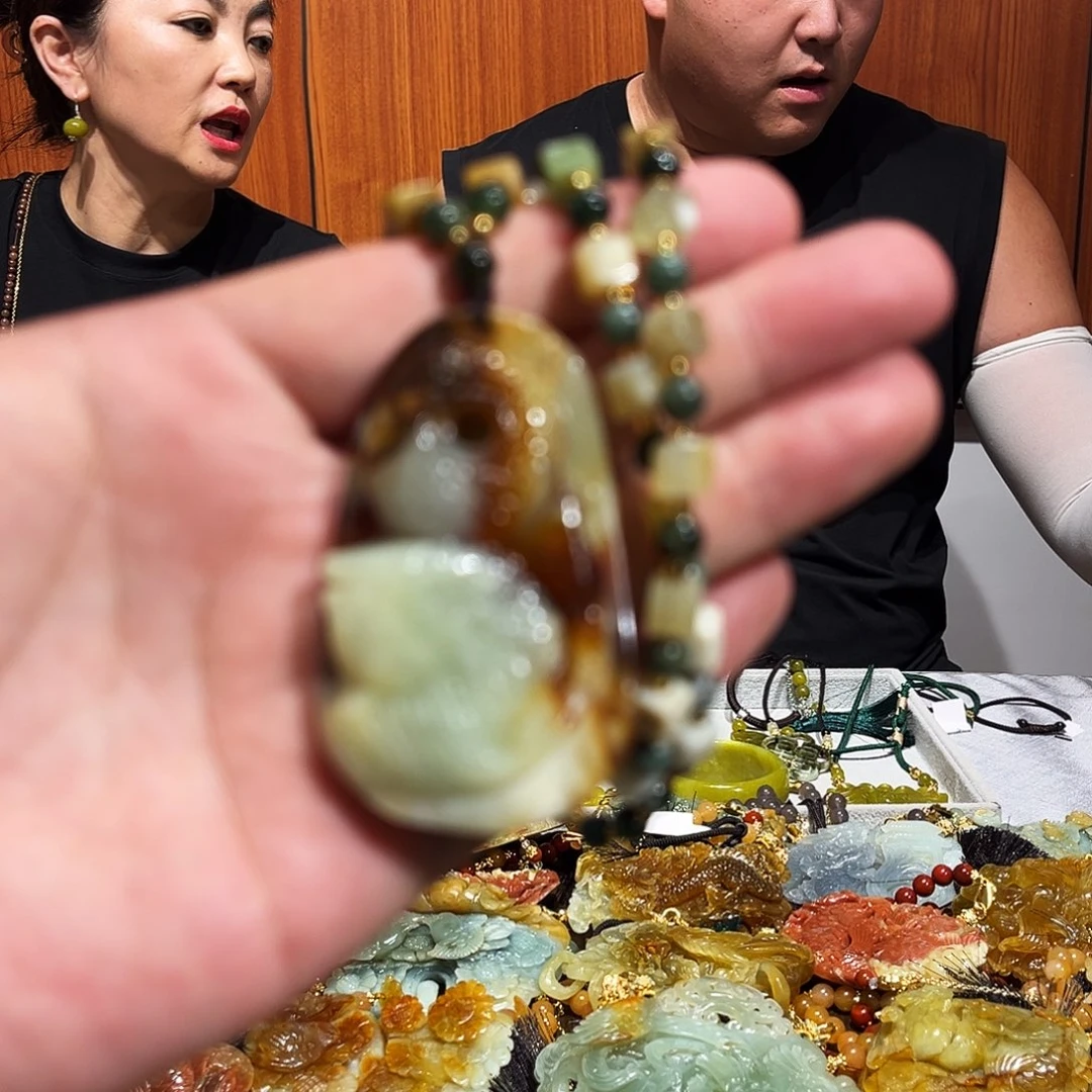 岫玉未镶嵌毛衣链