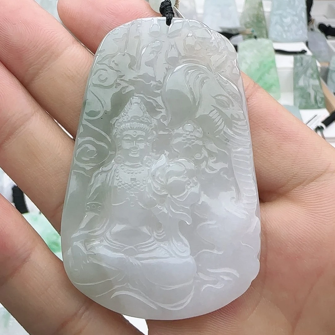 心***成翡翠未镶嵌颈饰翡翠