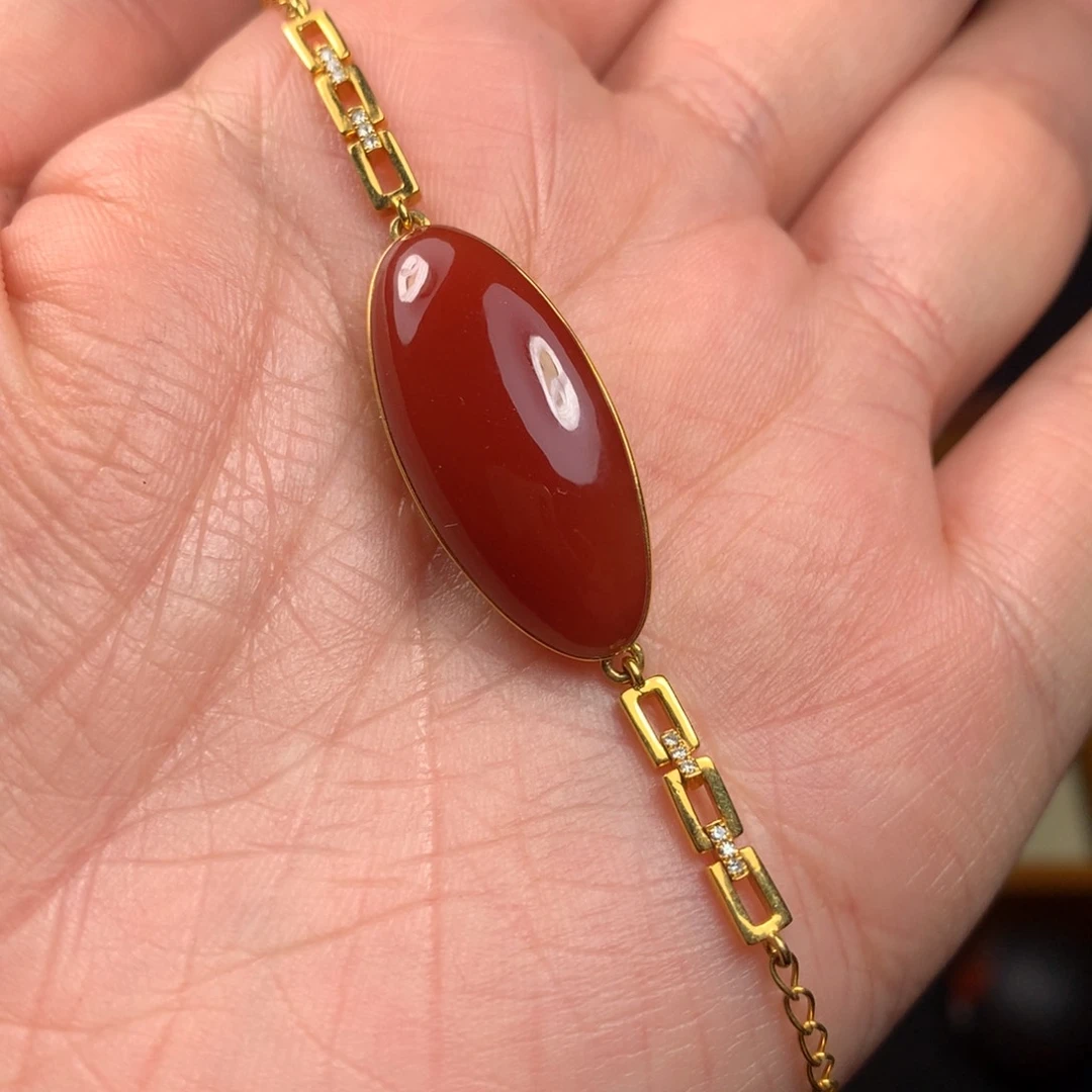 18K金镶嵌手链南红玛瑙