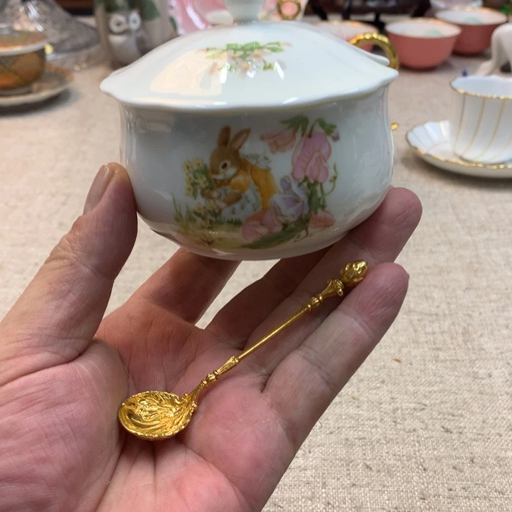 金瓷阁家的美丽瓷器