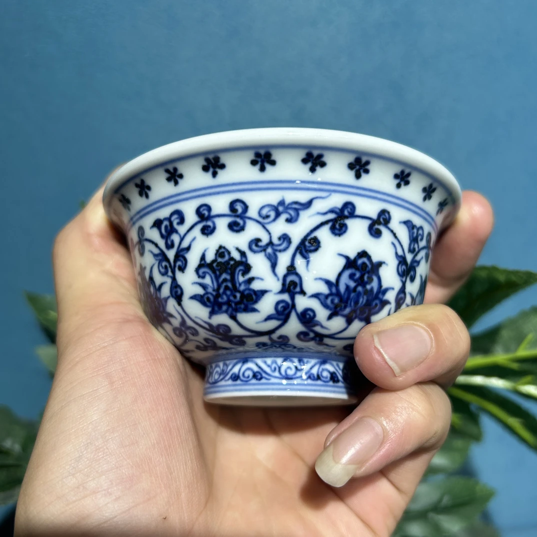 景德镇青花缠枝莲压手柴窑主人杯