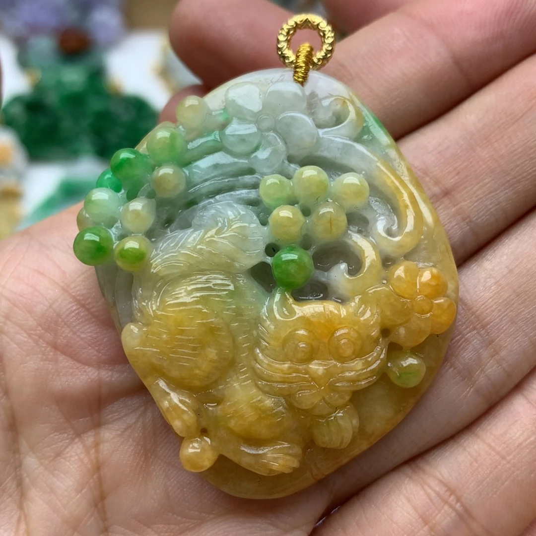 翡翠颈饰未镶嵌翡翠