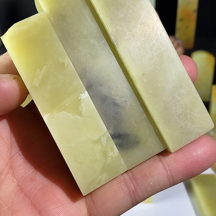 青田石青田封门冻