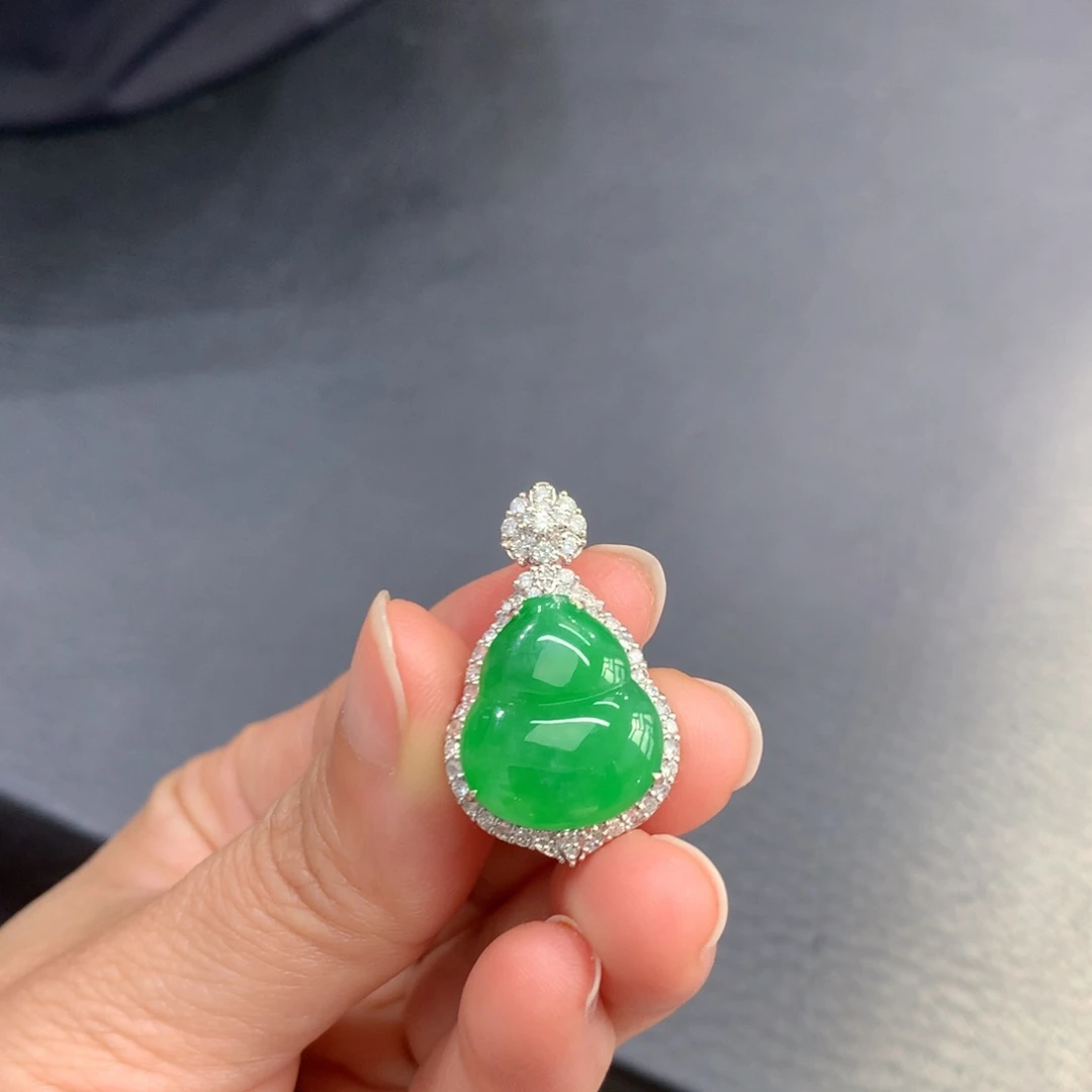 吊坠(不含链)18K金镶嵌翡翠