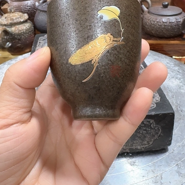 主人杯一个，瓷。。。主人瓷