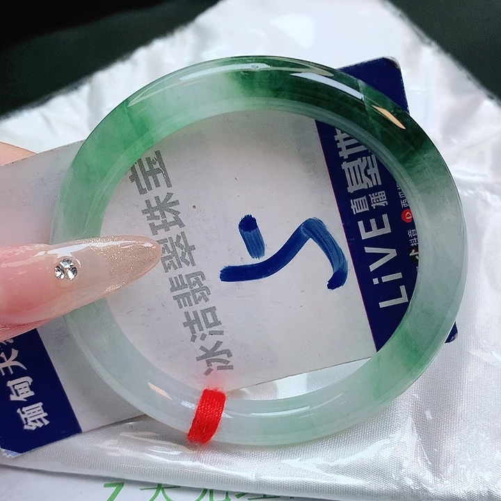 翡翠手镯未镶嵌缅甸天然a货翡翠手镯