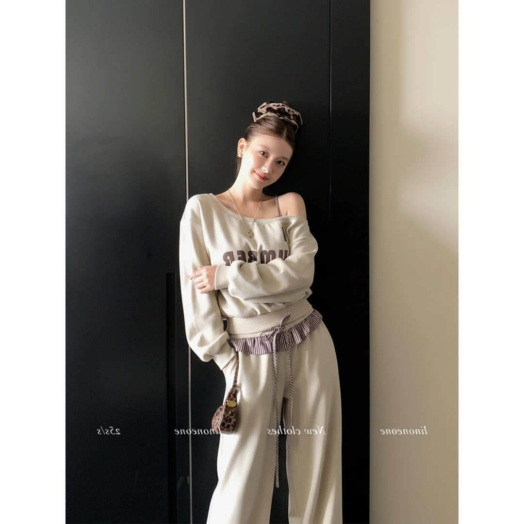 焦糖布朗尼 浅卡其撞色慵懒风斜肩字母卫衣芭蕾休闲百搭长裤套装