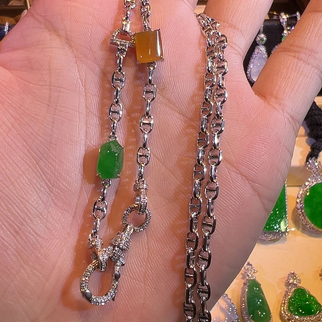 翡翠颈饰18K金镶嵌精工重金万能链