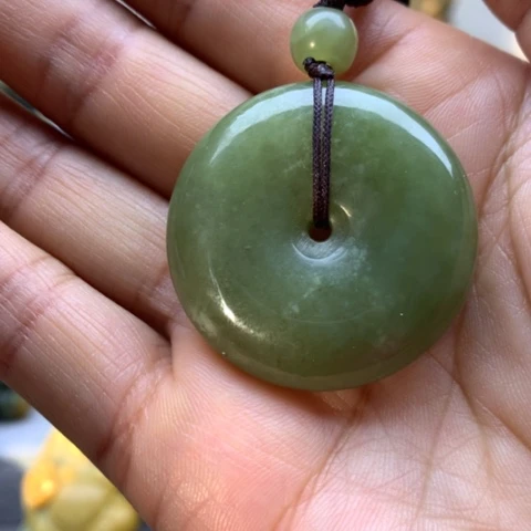 【闪购商品】未镶嵌透闪石质玉挂件