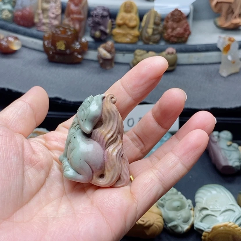 【闪购商品】定制石英质玉吊坠未镶嵌
