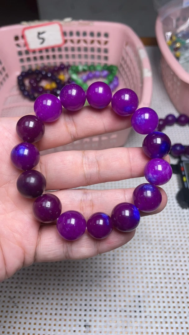 B95  14 皇家帝王紫苏手串