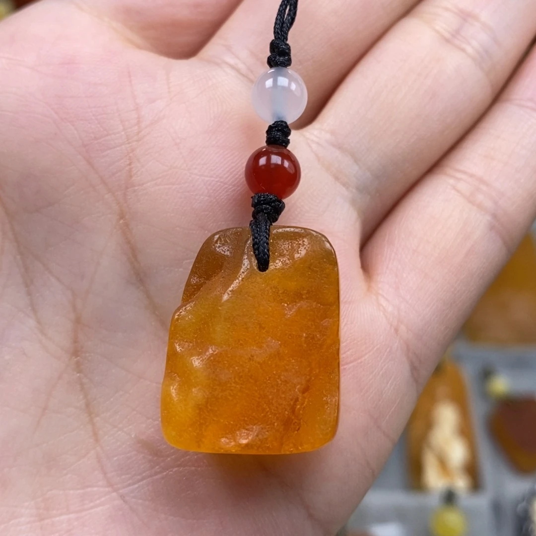 未镶嵌琥珀珠宝奇石