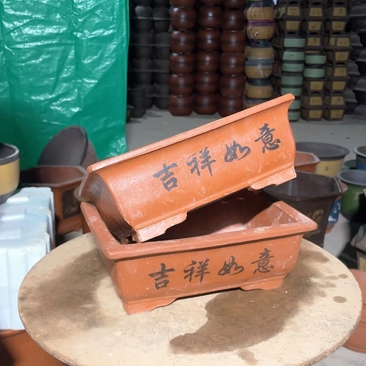 26-26红色马槽花盆花盆