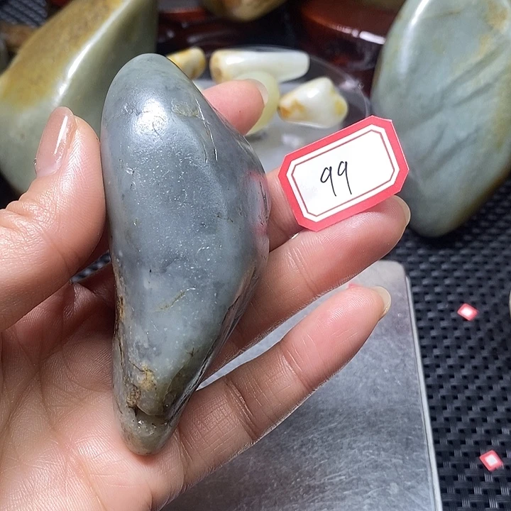 和田玉未镶嵌珠宝奇石99