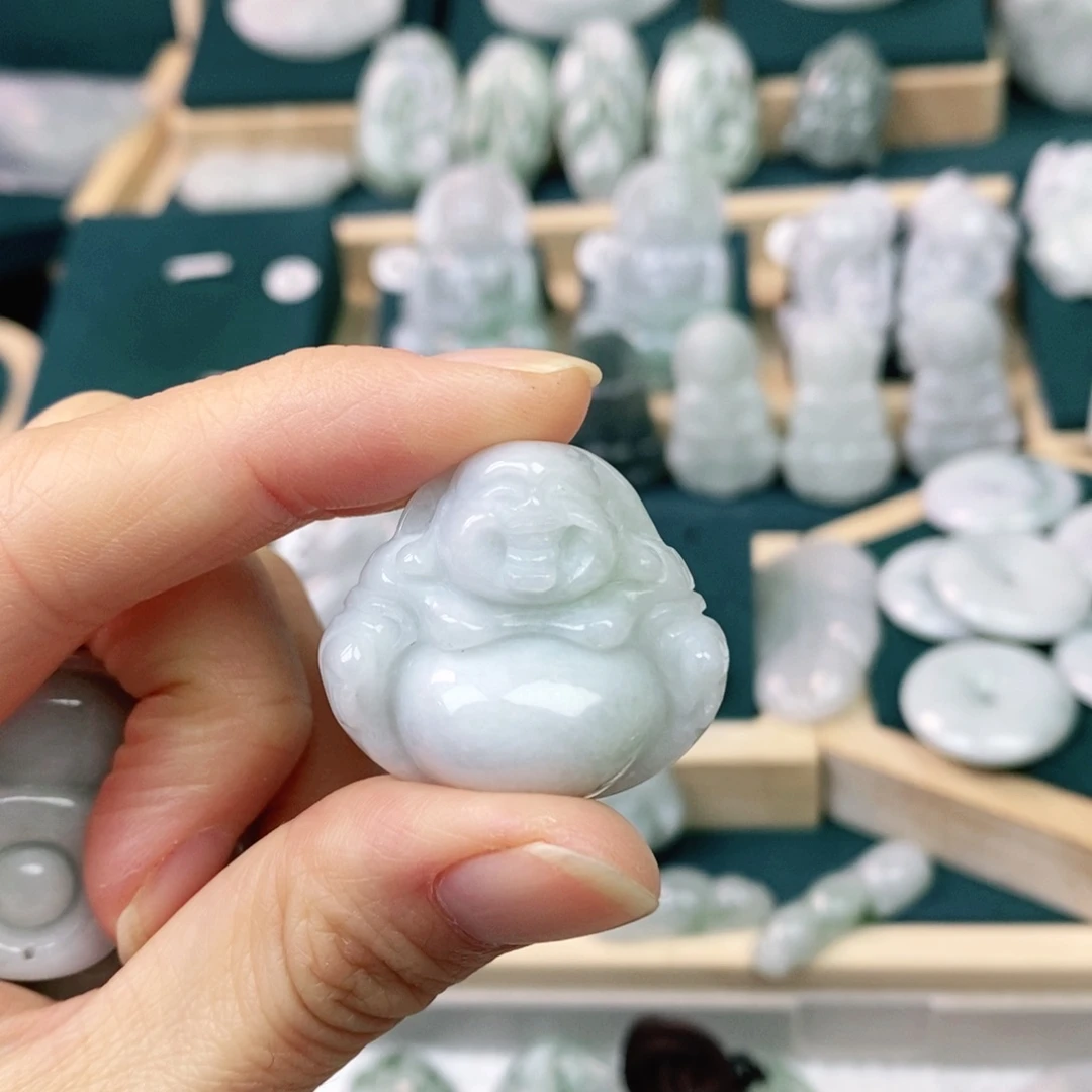 翡翠颈饰未镶嵌爱***星佛公