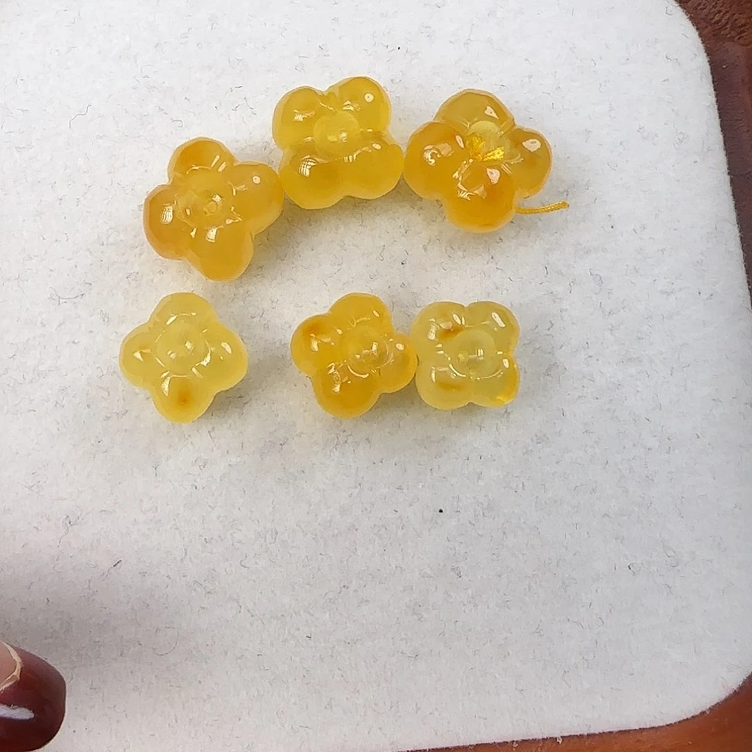 琥珀珠宝奇石未镶嵌东**猪