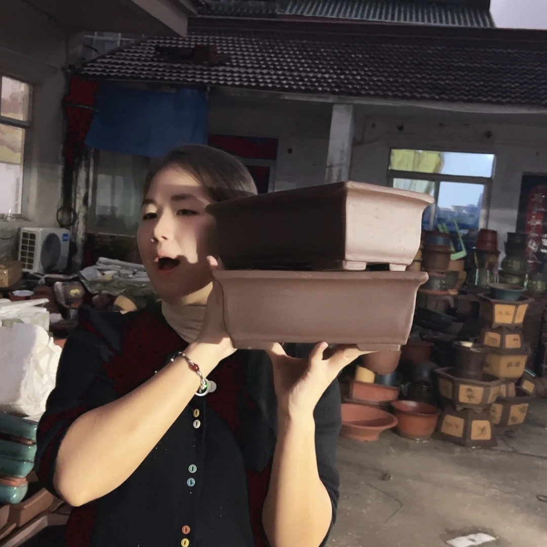 26+26素面马槽花盆花盆