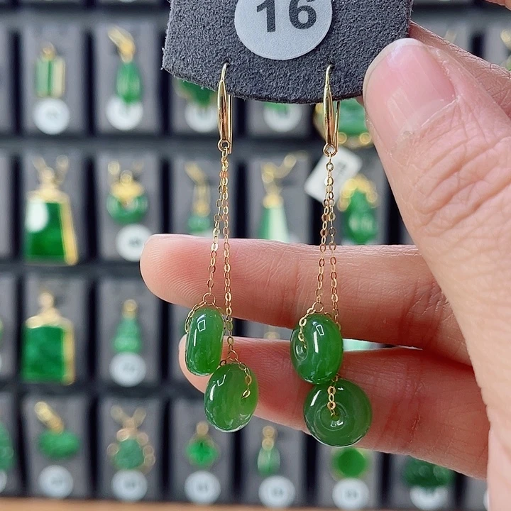 18K金镶嵌和田玉耳饰