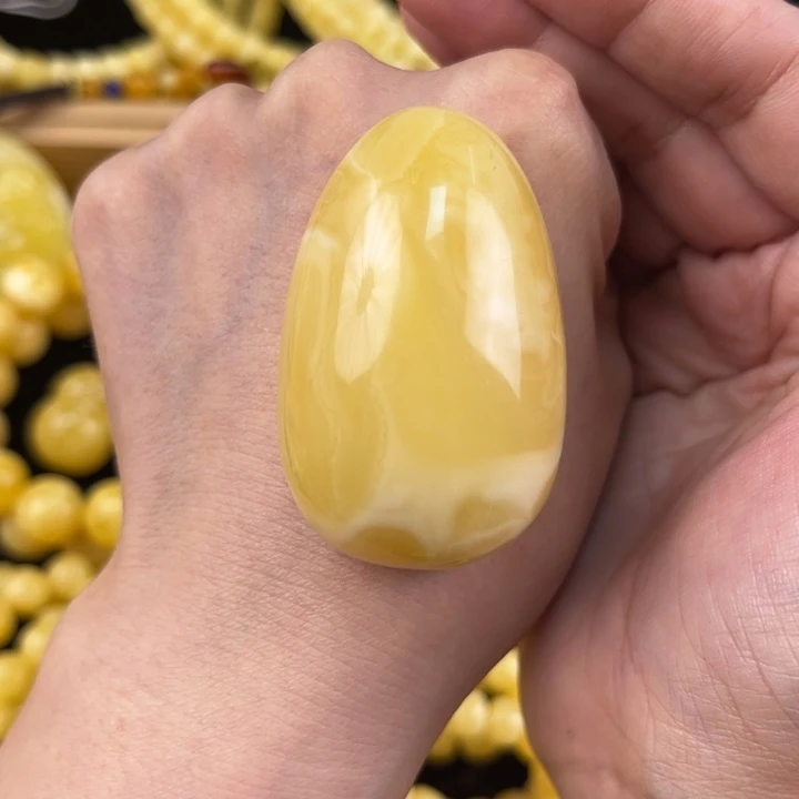 未镶嵌琥珀裸石琥珀