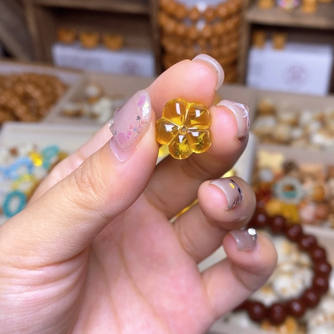 好***～吊坠猴头核桃蜜小花0.69克