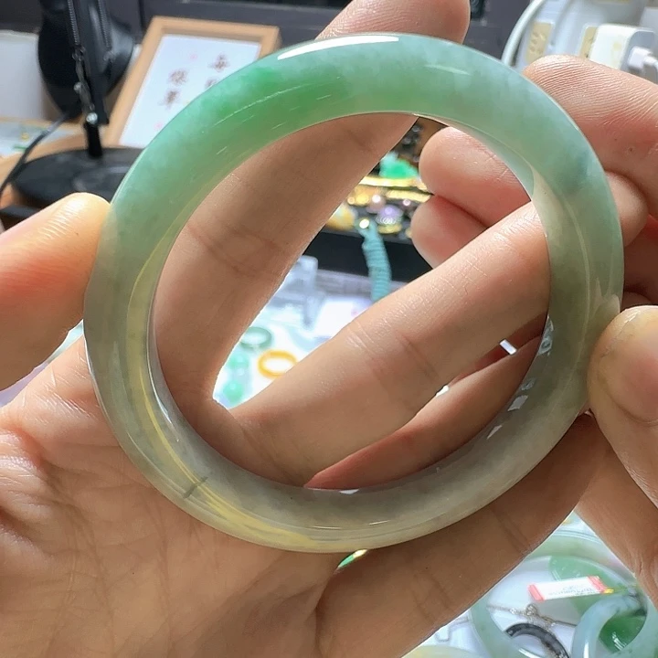 翡翠未镶嵌手镯翡翠550