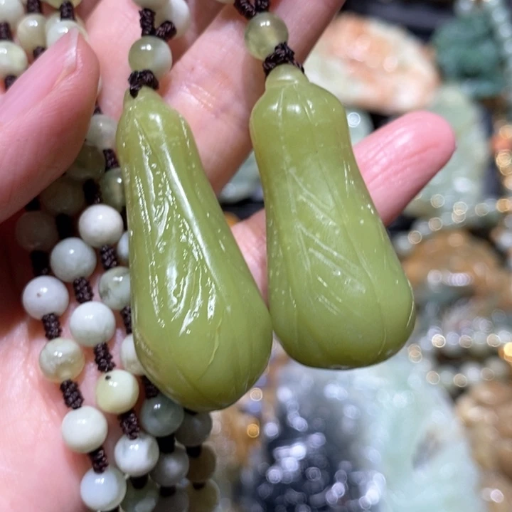 蛇纹石玉毛衣链未镶嵌