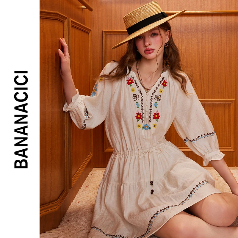 BANANA CICI2025年春新款波西米亚风天丝亚麻精致花朵刺绣连衣裙