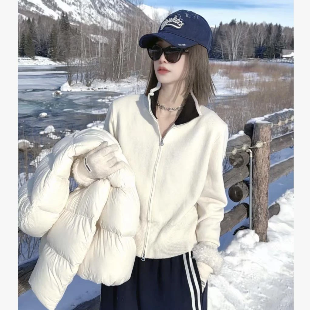 熙薇『机场走秀』2025冬季新款设计师时尚羊毛开衫H6819