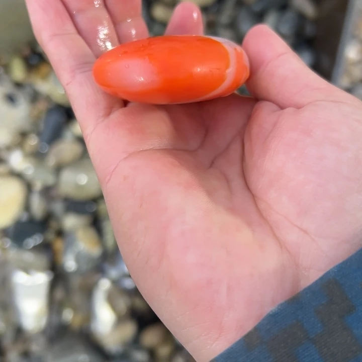 和田玉（糖玉）未镶嵌珠宝奇石