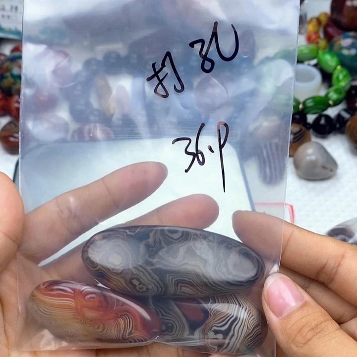 海***蓝未镶嵌颈饰玛瑙/玉髓