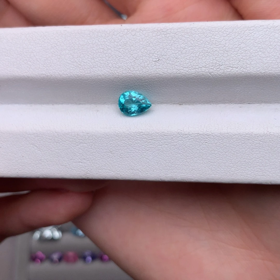 未镶嵌磷灰石裸石1.06ct