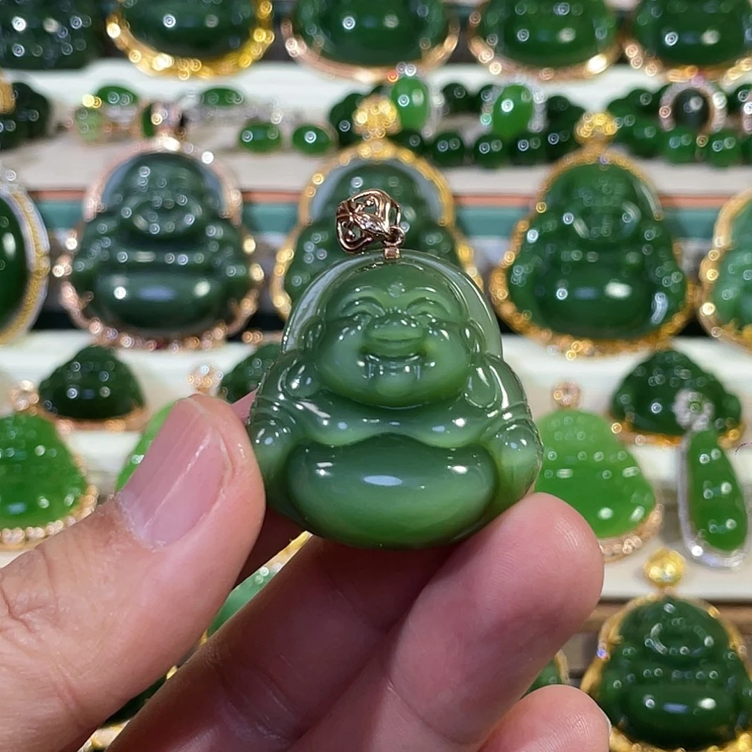 颈饰18K金镶嵌和田玉（碧玉）34mm