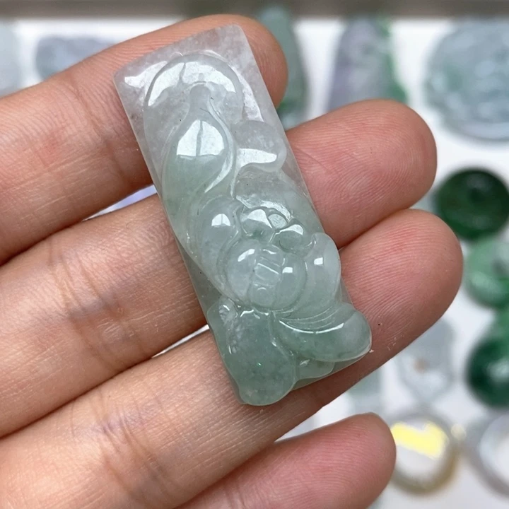翡翠未镶嵌颈饰97号