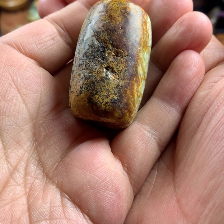 岫岩河磨玉（透闪石质玉）吊坠未镶嵌茶*?