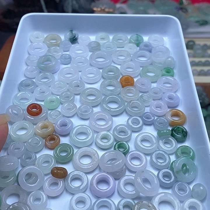 吊坠(不含链)未镶嵌翡翠一个20