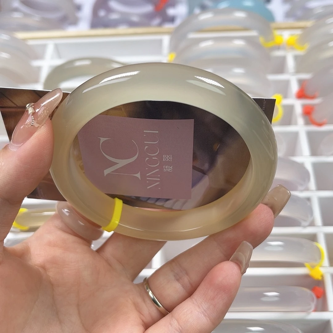 忧***守玛瑙/玉髓手镯未镶嵌