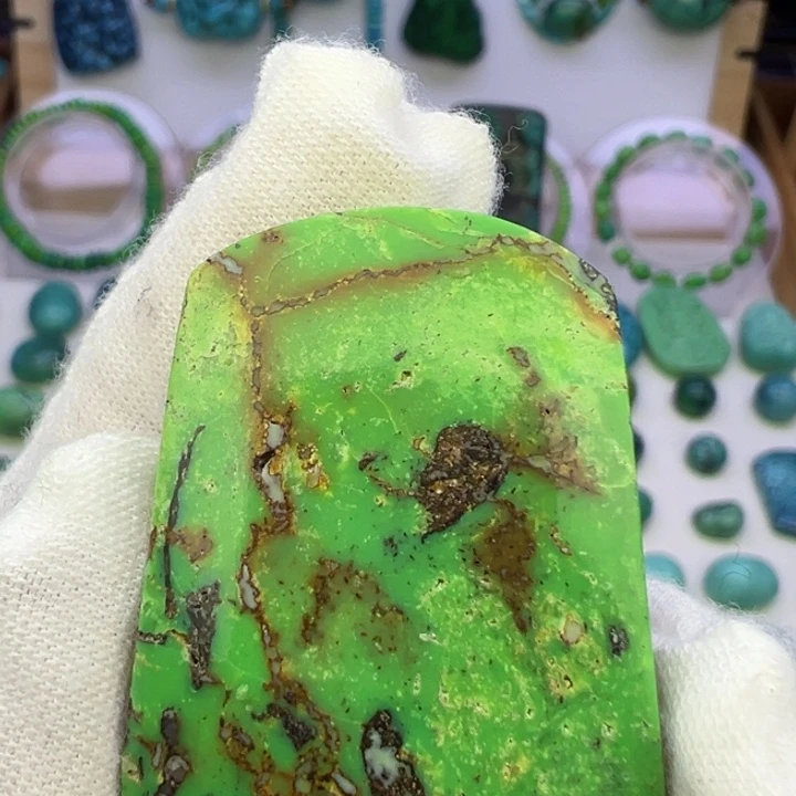 菜籽绿无事牌吊坠29.3m兰