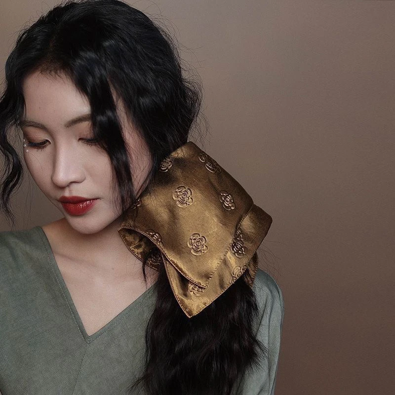 181-190苏芮法式小香风珠光缎山茶花方巾大肠发圈高级感发饰