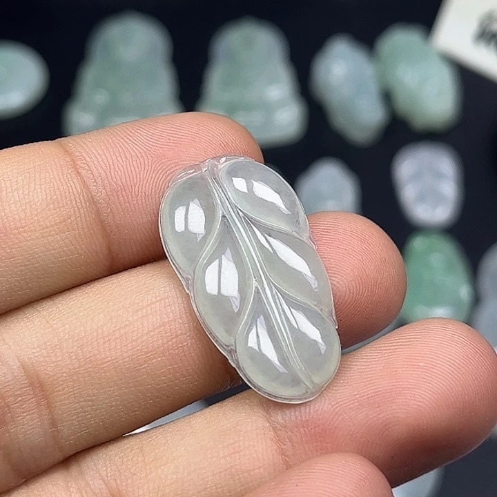 翡翠未镶嵌颈饰缅甸天然翡翠