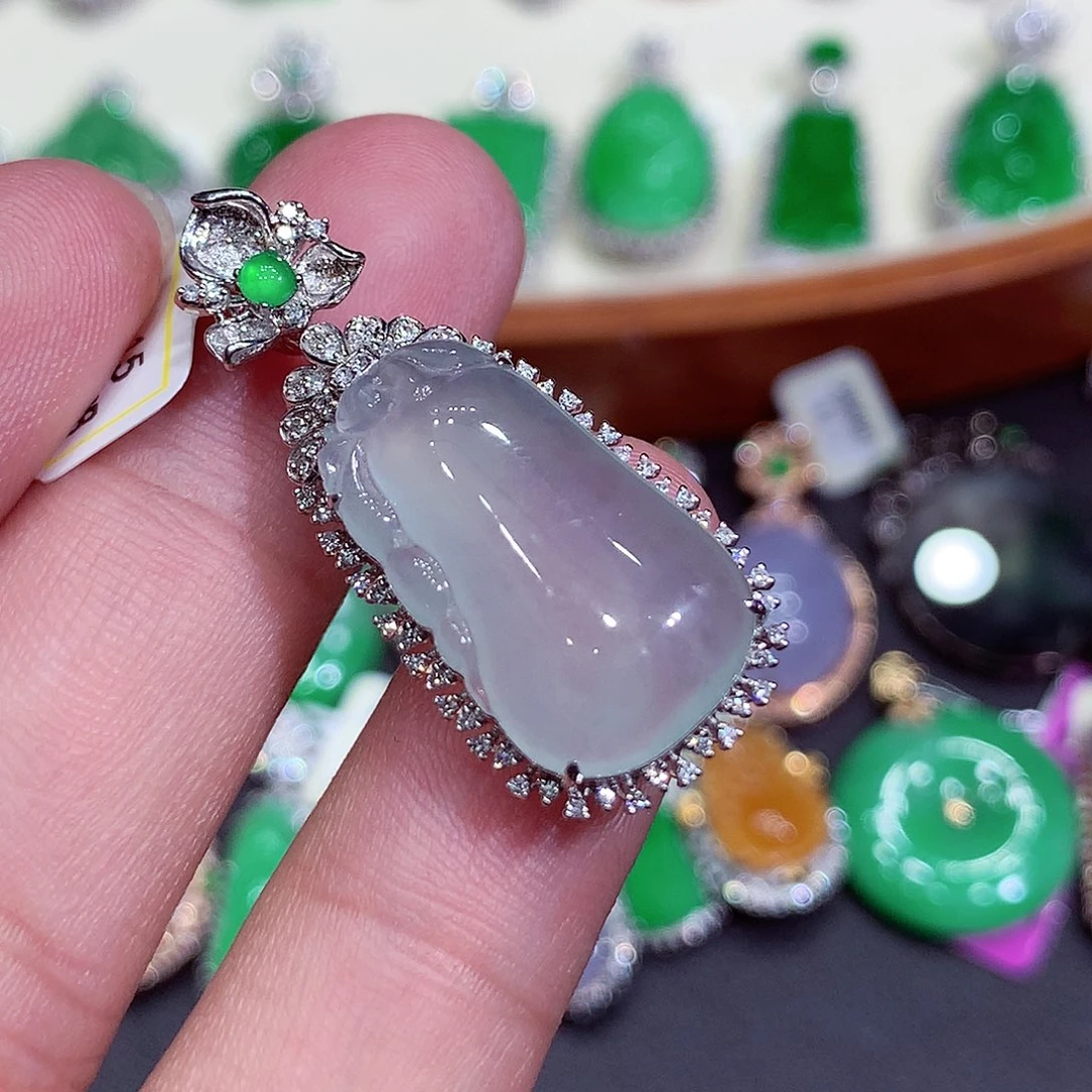 翡翠吊坠(不含链)18K金镶嵌