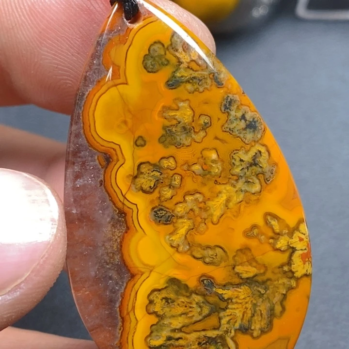 玛瑙/玉髓颈饰未镶嵌我****士